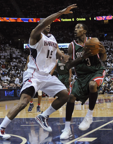 NBA季后賽：雄鹿頂翻老鷹 掘金扳倒爵士