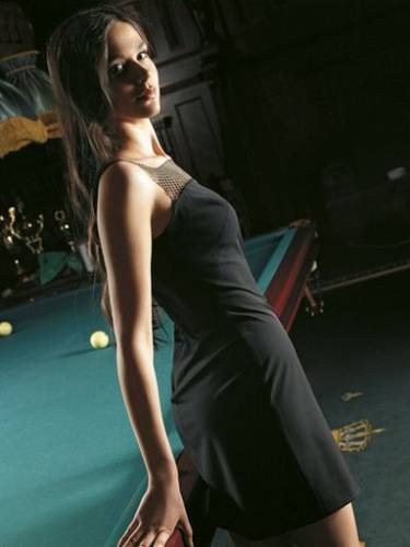 九球美女米斯金娜英姿颯爽