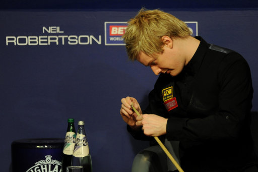 世錦賽：羅伯遜連贏五局 6:2領先卡特