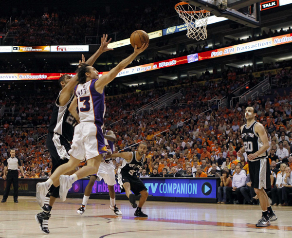 NBA：納什狂砍33分 太陽主場擊退馬刺1:0領先