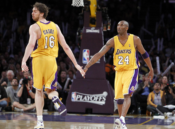 NBA：科比30分“三叉戟”發(fā)威 湖人勝爵士2:0