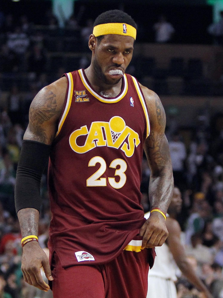 NBA：隆多力壓詹姆斯 凱爾特人勝騎士扳成2:2