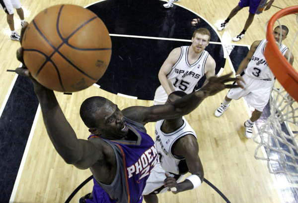 NBA：“獨眼”納什帶太陽率先晉級 馬刺被0:4橫掃