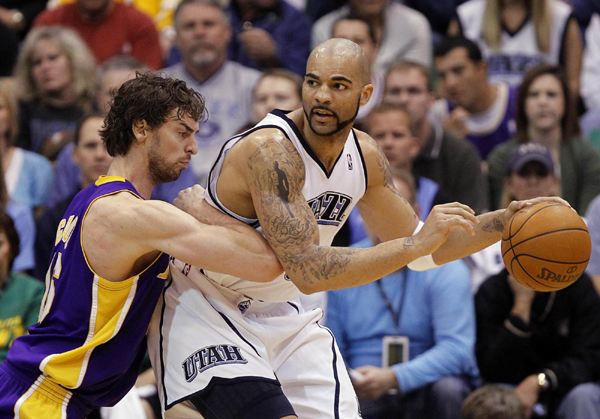 NBA：科比32分 湖人4:0橫掃爵士會(huì)師太陽(yáng)