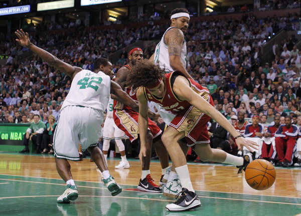 NBA：詹姆斯三雙騎士黯然出局 綠衫軍4:2晉級戰魔術