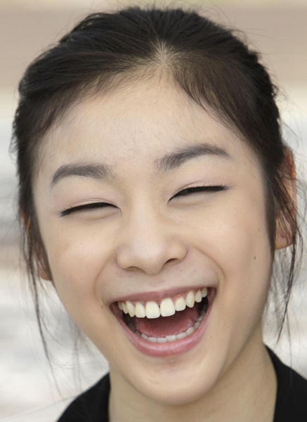 金妍兒綻放清新笑容