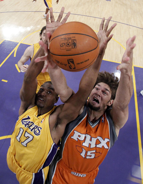 NBA：科比創(chuàng)季后賽新高 湖人再擒太陽