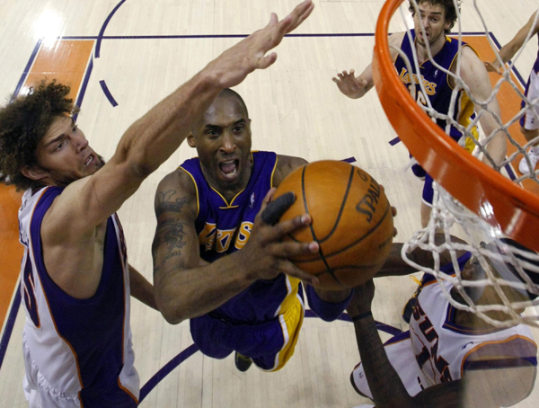 NBA：科比36分難救湖人 斯塔德邁爾42分太陽奏凱