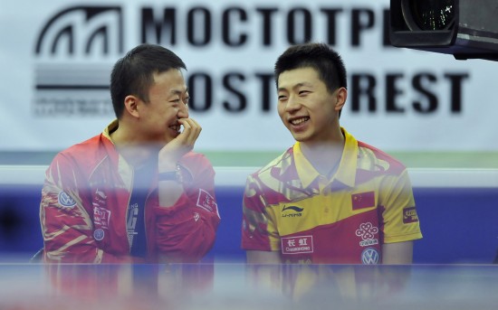 世乒賽：中國(guó)男女隊(duì)輕松三連勝