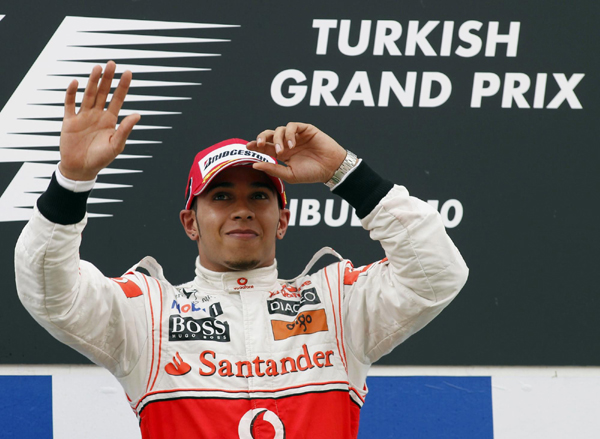 F1土耳其站紅牛內(nèi)斗自殘 漢密爾頓首勝邁凱輪