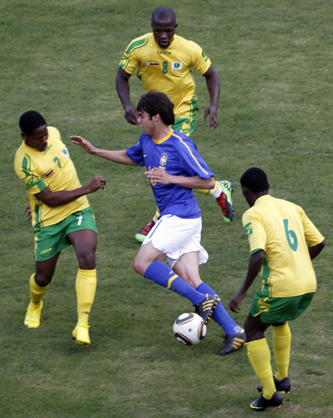 熱身賽：羅比尼奧破門 巴西3:0完勝津巴布韋