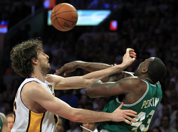 NBA：雷•阿倫三分破紀(jì)錄 綠衫軍苦勝湖人扳平總分