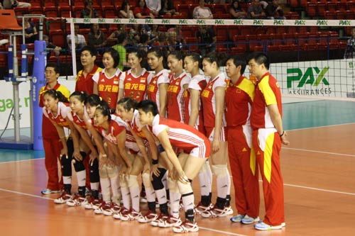 瑞士女排精英賽：中國(guó)隊(duì)直落三局戰(zhàn)勝波蘭