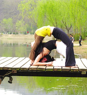 夏日練瑜伽 很美很性感