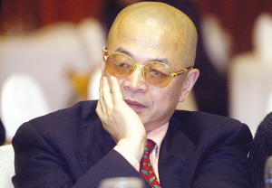 金絲眼鏡鎮(zhèn)住美國州長 張狂蔚少輝早就該“出事”