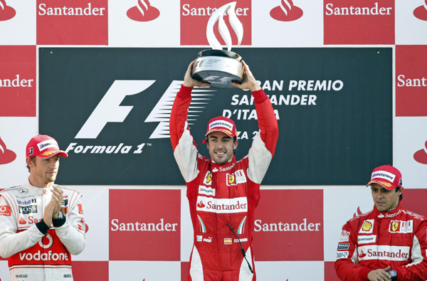 F1意大利站：阿隆索逆轉(zhuǎn)奪冠 漢密爾頓撞車退出