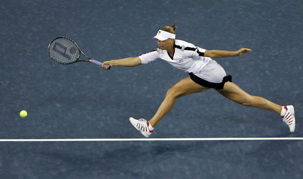 克里斯特爾斯橫掃茲沃娜列娃 第三度美網封后