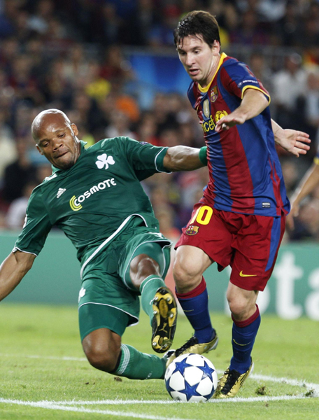 歐冠：國米曼聯客場戰平 巴薩主場大勝