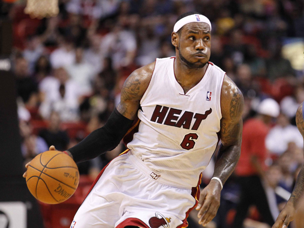 季前賽：詹姆斯復出貢獻33分 熱火末節崩潰遭山貓翻盤