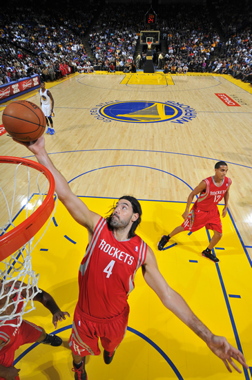 姚明缺陣火箭新賽季二連敗 勇士以攻服人