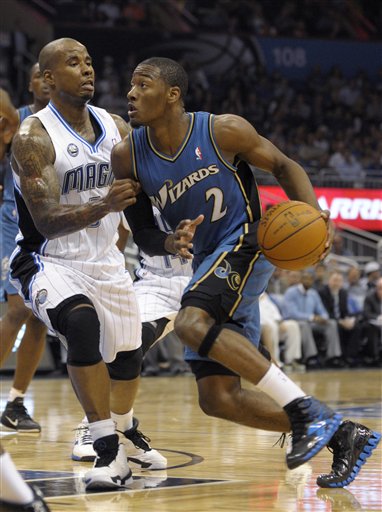 奇才揭幕戰客場慘敗魔術 阿聯首秀6分5板