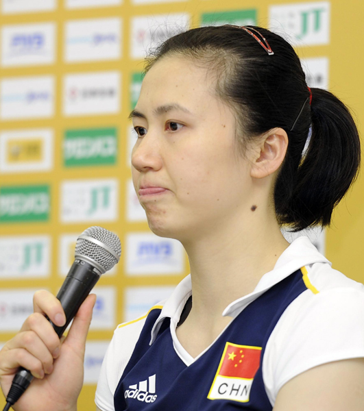 女排再敗 周蘇紅含淚道歉