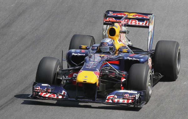 F1巴西站：紅牛車隊(duì)提前奪冠 阿隆索逼近三冠王