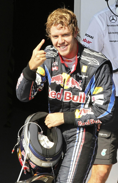 F1巴西站：紅牛車隊提前奪冠 阿隆索逼近三冠王