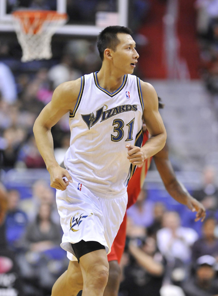 姚明傷退中國德比 易建聯13分奇才克火箭