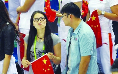 羅雪娟攜男友回國看亞運