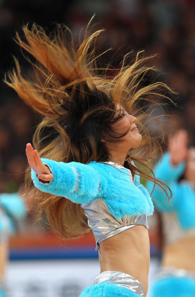 籃球?qū)氊愇鑴觼嗊\