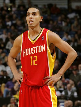 馬丁3節0分斯科拉兩雙 火箭送馬刺主場18連勝