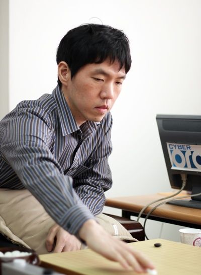 招商地產(chǎn)杯李昌鎬遭淘汰 孔杰古力領(lǐng)銜