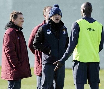 巴洛特利新發(fā)型驚呆曼奇尼 加強(qiáng)莫西干像輪胎