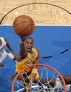 科比低迷17分難救湖人 魔獸兇猛魔術(shù)過(guò)關(guān)