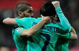 梅西助攻比利亞救主 巴薩1:1客平