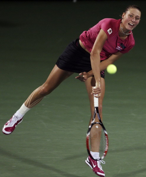 李娜痛失四賽點 澳網后首秀慘遭逆轉