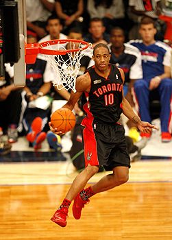 德羅贊氣憤扣籃大賽頻用道具:明年沒準用蹦床