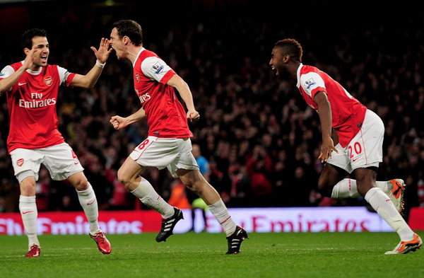小法傷退新援絕殺 阿森納主場勝距曼聯僅1分