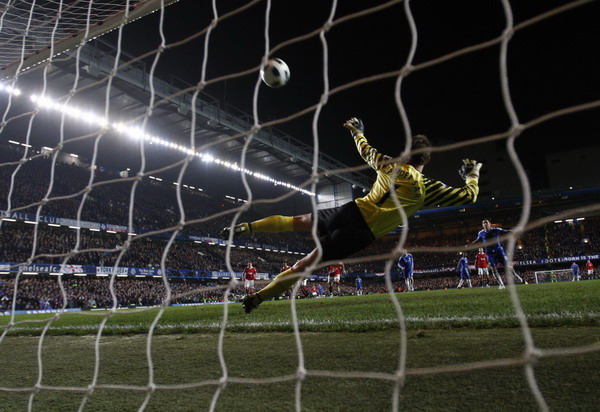 英超：切爾西2：1逆轉曼聯 魯尼建功蘭帕德點殺