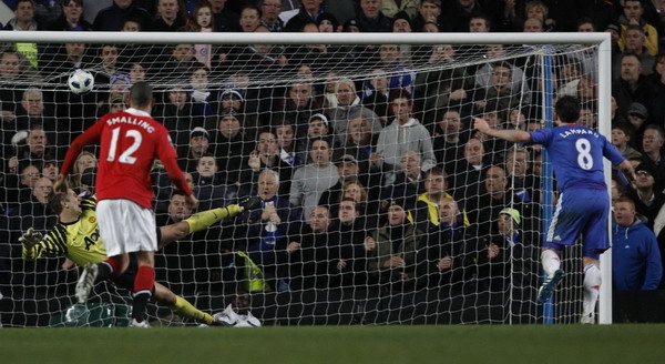 英超：切爾西2：1逆轉曼聯(lián) 魯尼建功蘭帕德點殺