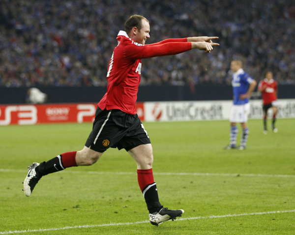 歐冠：吉格斯破僵局 曼聯(lián)客場(chǎng)兩球擒沙爾克04