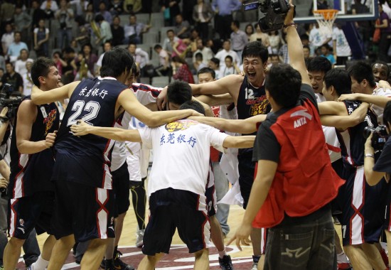 CBA總決賽：廣東東莞銀行隊問鼎 加冕“七冠王”