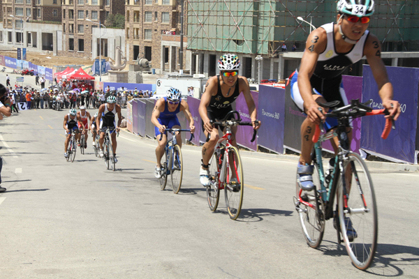 2011“華夏城杯”威海國際鐵人三項賽開賽