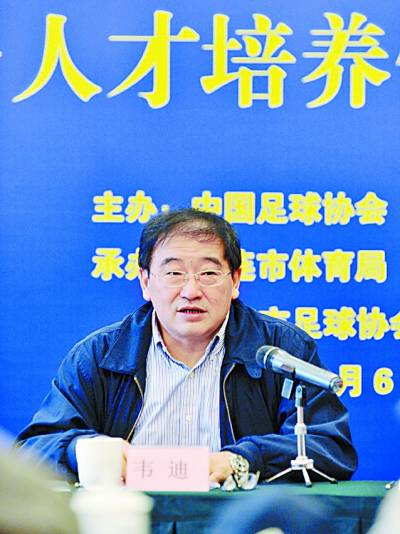 中小學校園極缺專業足球教師