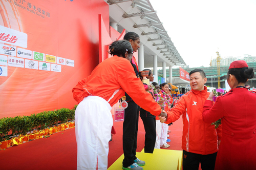 馬拉松+音樂 特步攜手廈馬詮釋“享受運(yùn)動”新含義