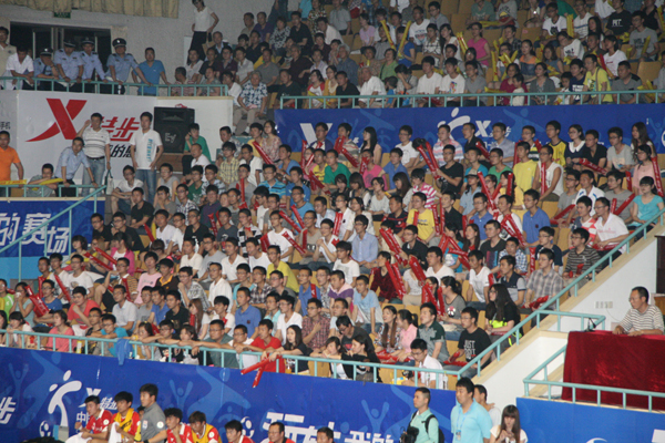 特步大五聯(lián)賽半決賽：北體大10:7斬獲首個總決賽名額