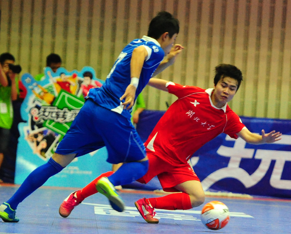 特步大五總決賽完美落幕 校園足球攜足球啦啦隊(duì)玩轉(zhuǎn)賽場