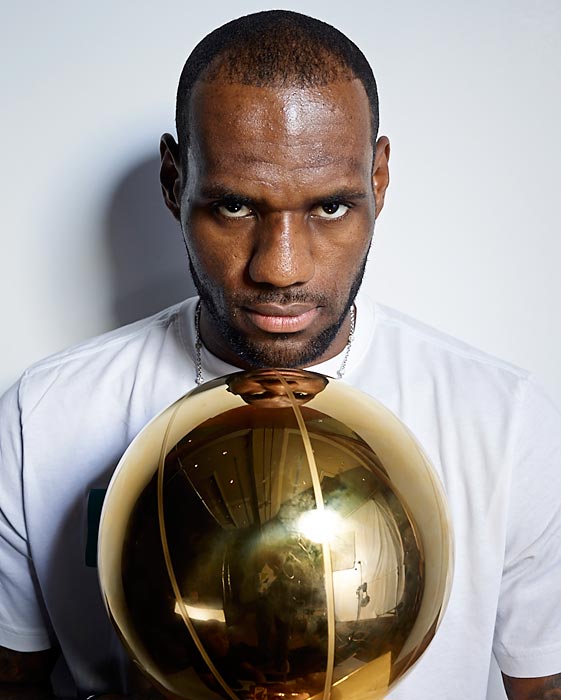 勒布朗第20次登SI雜志封面