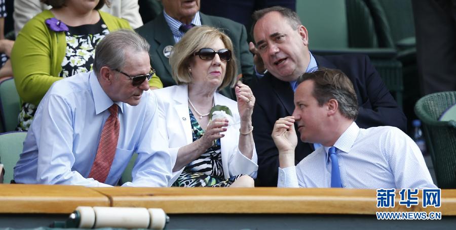 穆雷橫掃小德首奪溫網(wǎng) 結(jié)束英國(guó)77年等待